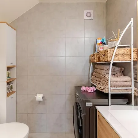 Heated Jacuzzi & Luxury Garden Retreat Feriehus