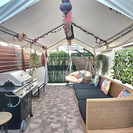 Heated Jacuzzi & Luxury Garden Retreat Larnaca