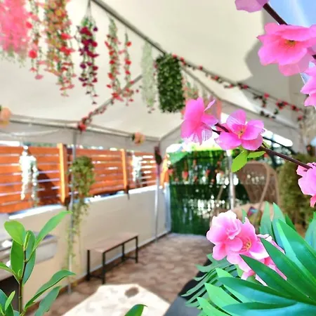 Heated Jacuzzi & Luxury Garden Retreat * Larnaca