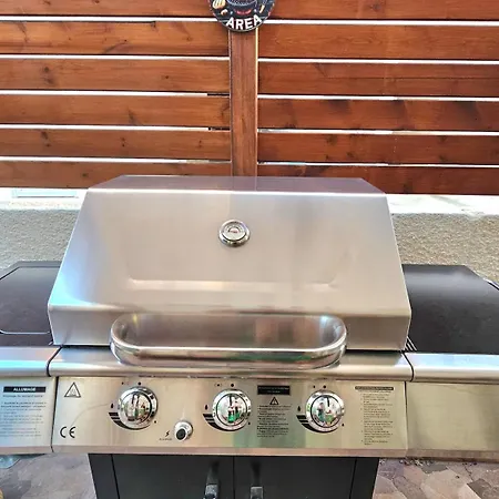 Heated Jacuzzi & Luxury Garden Retreat Holiday home Larnaca
